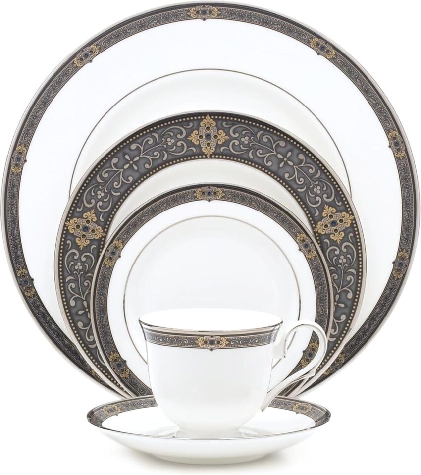 Amazon Basics Dinnerware Sets