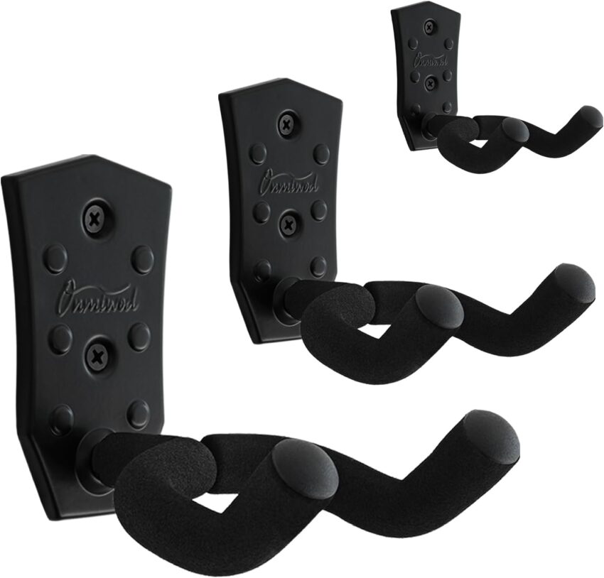 Guitar stands and wall hangers